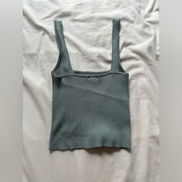 Garage essential tank - Picture 2 of 2